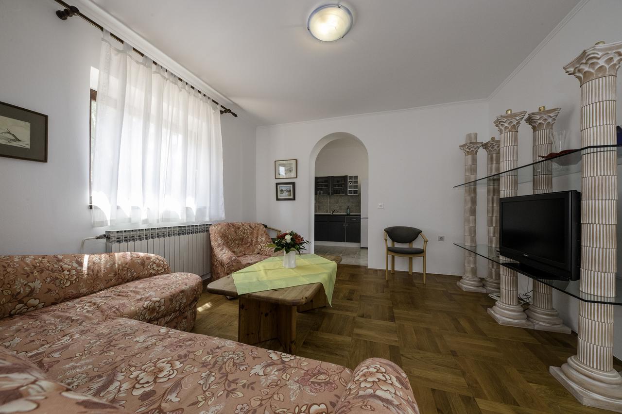 Apartments Dedic Supetarska Draga Eksteriør billede