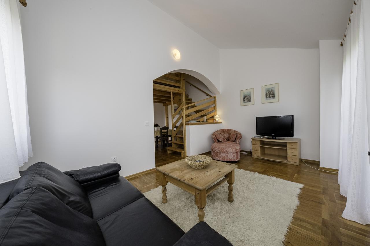 Apartments Dedic Supetarska Draga Eksteriør billede