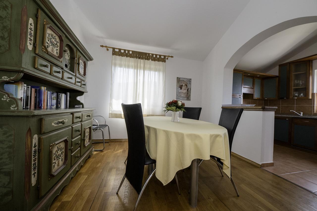 Apartments Dedic Supetarska Draga Eksteriør billede